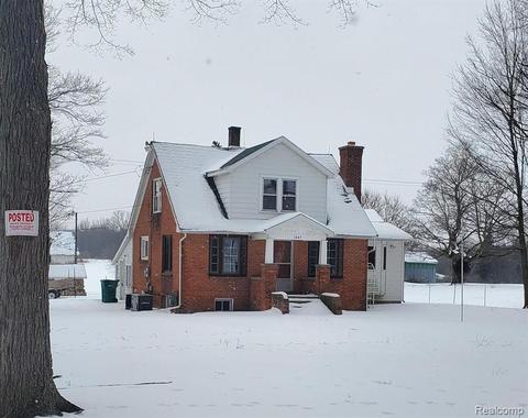 7447 Walsh Rd, Dexter, MI 48130 photo 1