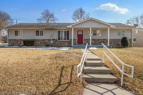 342 E Nepessing St, Lapeer, MI 48446 photo 1