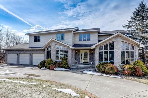 1235 N Morrish Rd, Flint, MI 48532 photo 1