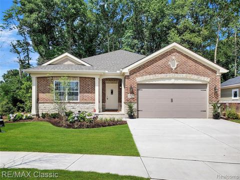 15333 Heritage Ct 2 Plymouth Mi 48170 49 Photos Mls 2210014424 Movoto