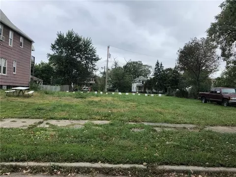 2645 Ferry Park St, Detroit, MI 48208