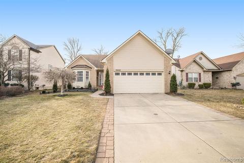 35043 Richard St, Wayne, MI 48184 photo 1