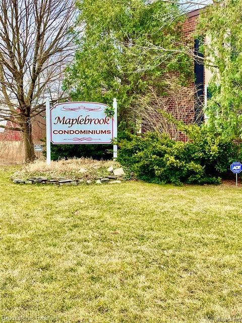 5410 Maplebrook Ln, Flint, MI 48507 photo 1