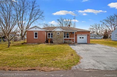 2440 9th St, Monroe, MI 48162 photo 1
