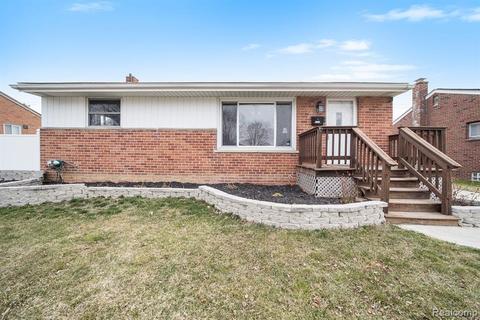 31224 Lyons Cir, Warren, MI 48092 photo 1