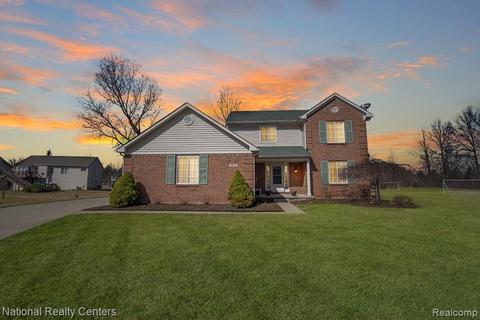 38132 Clydesdale Dr, Romulus, MI 48174 photo 1
