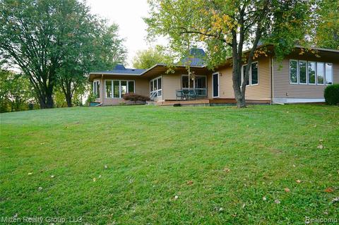 7625 W Herbison Rd, Dewitt, MI 48820 photo 1