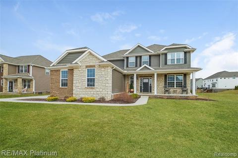 2557 Walnut View Dr, Howell, MI 48855 photo 1