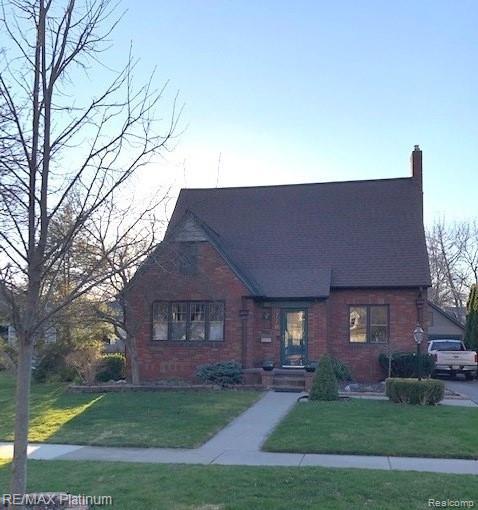 710 N Barnard St, Howell, MI 48843 photo 1
