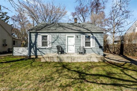 1069 E 14 Mile Rd, Clawson, MI 48017 photo 1