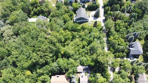 00 Blue Jay Way, West Bloomfield, MI 48322