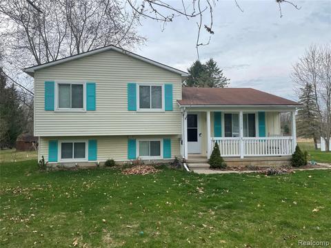 13178 Heather Ln, Perry, MI 48872 photo 1