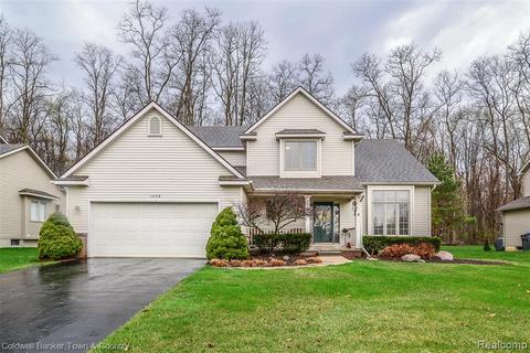 1056 Elk Run, Howell, MI 48843 photo 1