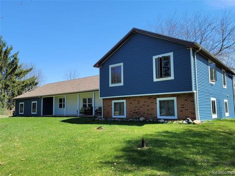 2511 Itsell, Howell, MI 48843 photo 1