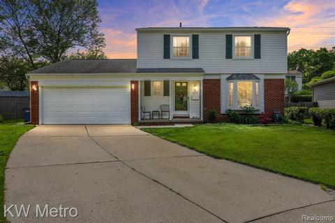 419 Darbee Ct, Clawson, MI 48017 photo 1