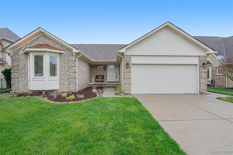 16765 Tower Dr, Macomb, MI 48044 photo 1