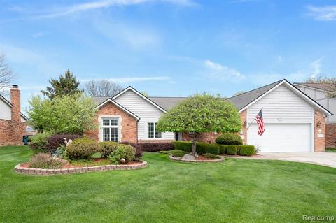 157 Streamview Dr, Troy, MI 48085 photo 1
