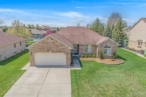 47247 Whippoorwill Dr, Macomb, MI 48044 photo 1