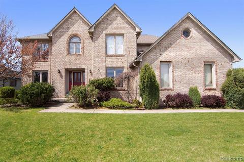 53373 Freda Dr, Macomb, MI 48042 photo 1
