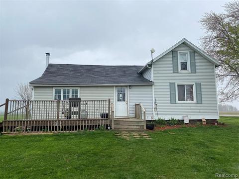 3026 W Deckerville Rd, Snover, MI 48472 photo 1