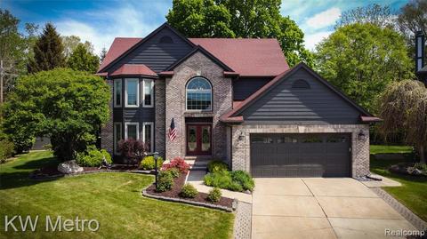 23931 Pointe Dr, Macomb, MI 48042 photo 1