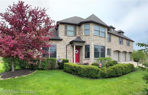 3607 Jesse Dr, Howell, MI 48843 photo 1