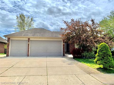 20348 Alexander Dr, Macomb, MI 48044 photo 1