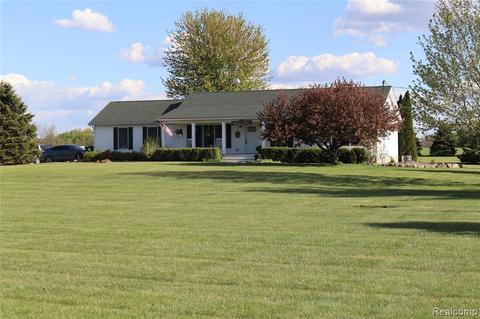 4752 Beard Rd, Byron, MI 48418 photo 1