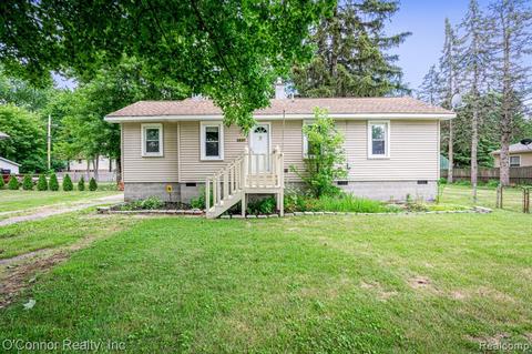 530 State St, Algonac, MI 48001 photo 1