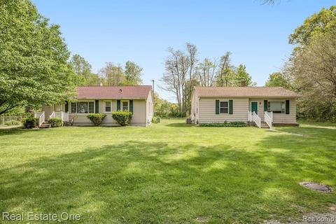 38699 Westvale St, Romulus, MI 48174 photo 1