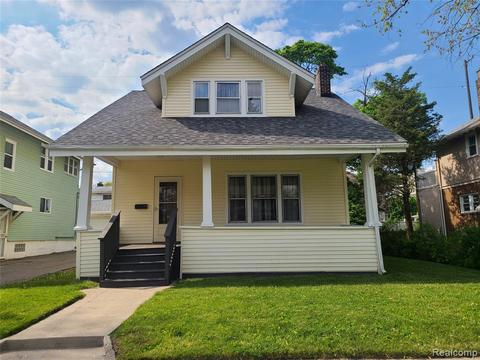 841 E Seventh St, Flint, MI 48503 photo 1