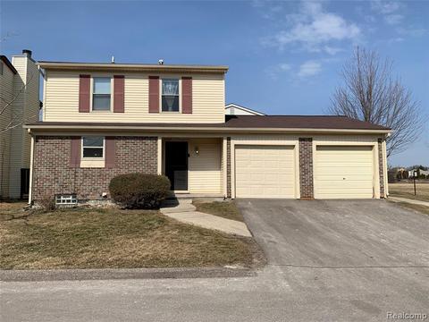 2822 Roundtree Dr, Troy, MI 48083 photo 1