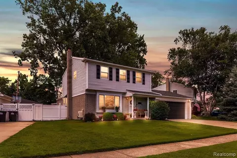 25724 Rusty St, Taylor, MI 48180 photo 1