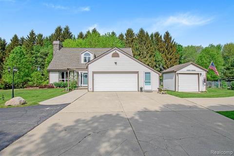 1375 Mckail Rd, Leonard, MI 48367 photo 1