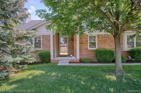 15902 Pheasant Ridge Ct, Macomb, MI 48044 photo 1