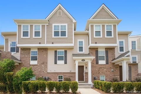 4580 Bradley Cir, Troy, MI 48085 photo 1