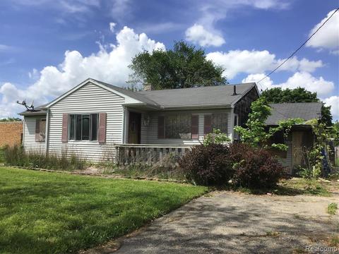 1137 E Coldwater Rd, Flint, MI 48505 photo 1