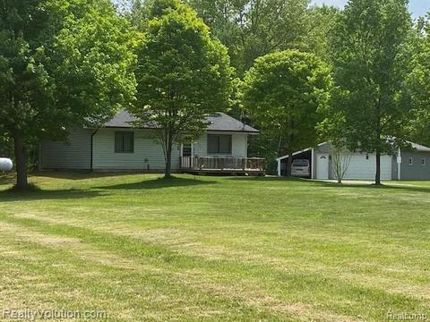 13811 Barbara Ct, Mussey, MI 48014 photo 1