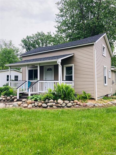 406 E Mill St, Capac, MI 48014 photo 1