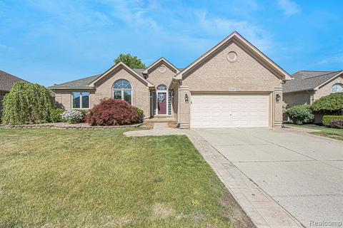 50317 Murray Dr, Macomb, MI 48044 photo 1
