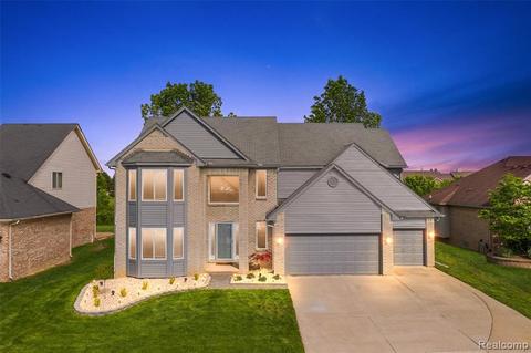 46754 Landings Dr, Macomb, MI 48044 photo 1