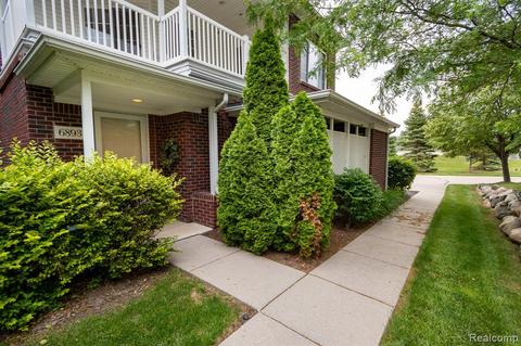 6893 Boulder Pointe Drive Dr, Washington, MI 48094 photo 1