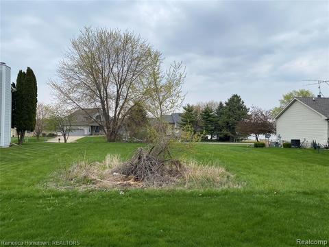 7571 Wadding Dr, Onsted, MI 49265 photo 1