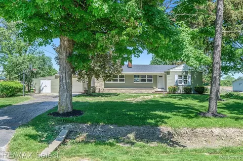 9431 E Potter Rd, Davison, MI 48423 photo 1