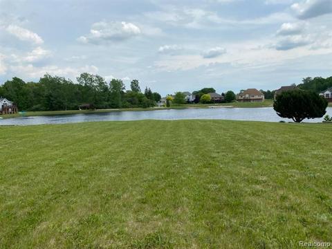 8420 Maurice Ln, Flushing, MI 48433 photo 1