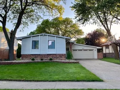 5855 Limestone Dr, Troy, MI 48085 photo 1