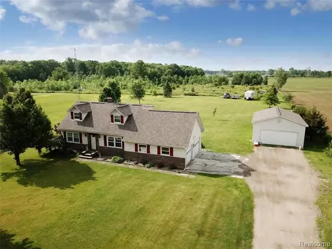 4202 E Wilson Rd, Clio, MI 48420 photo 1