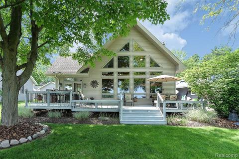 3622 Badger, Gregory, MI 48137 photo 1