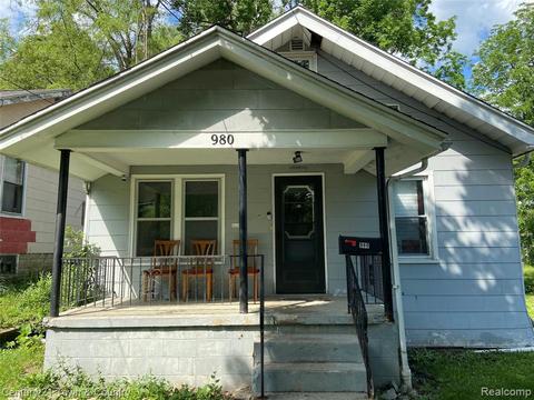 980 Hammond Rd, Flint, MI 48503 photo 1