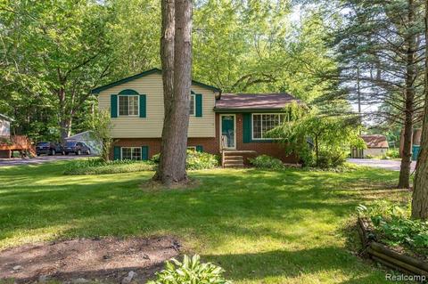 38631 Westvale St, Romulus, MI 48174 photo 1